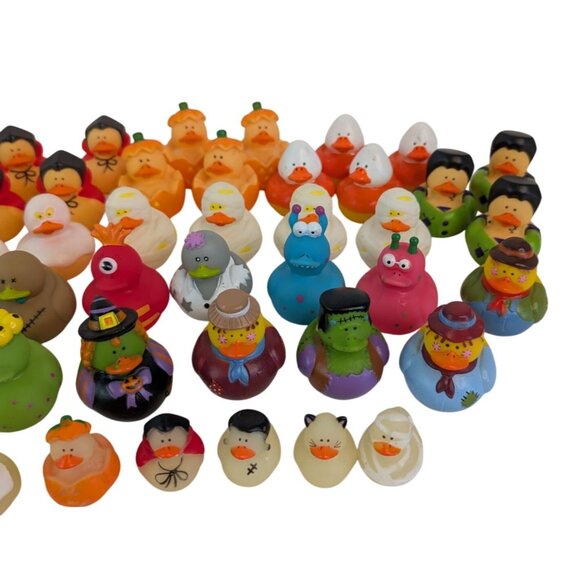 Halloween Rubber Ducky Assortment 50 Piece Duck Party Favor Decor New - Picture 4 of 5